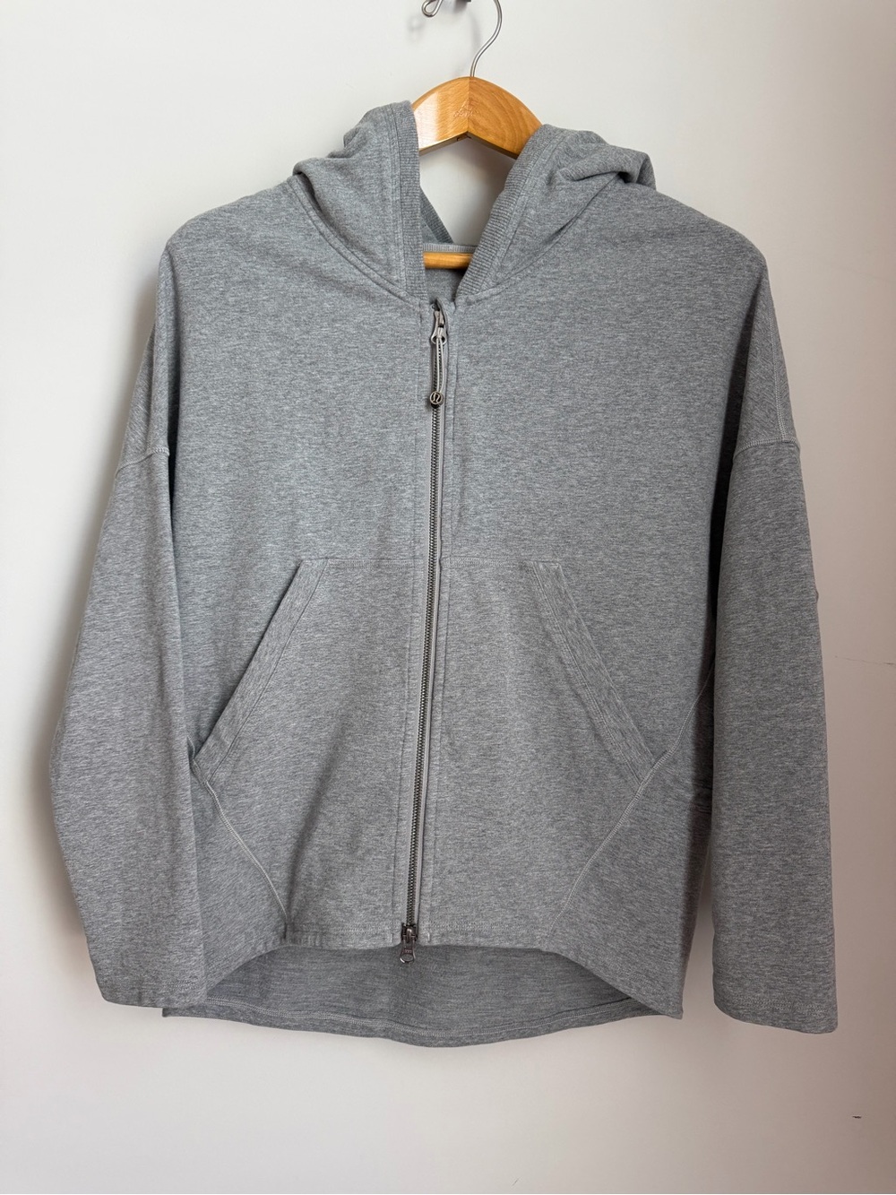Lululemon Gray Full Zip Hooded Jacket size‎ 6 - Picture 2 of 12